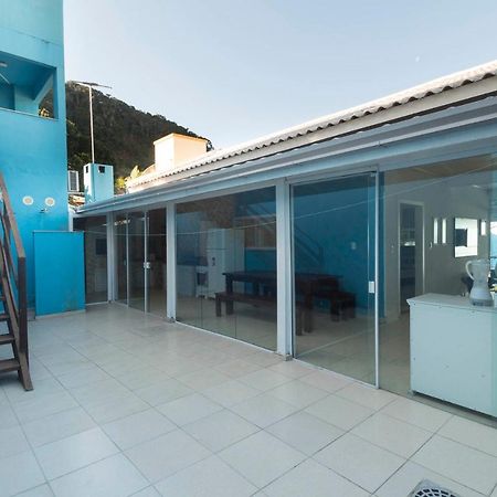 Casa Com Piscina Em Morrinhos - Rua Hortencia Бомбиняс Екстериор снимка